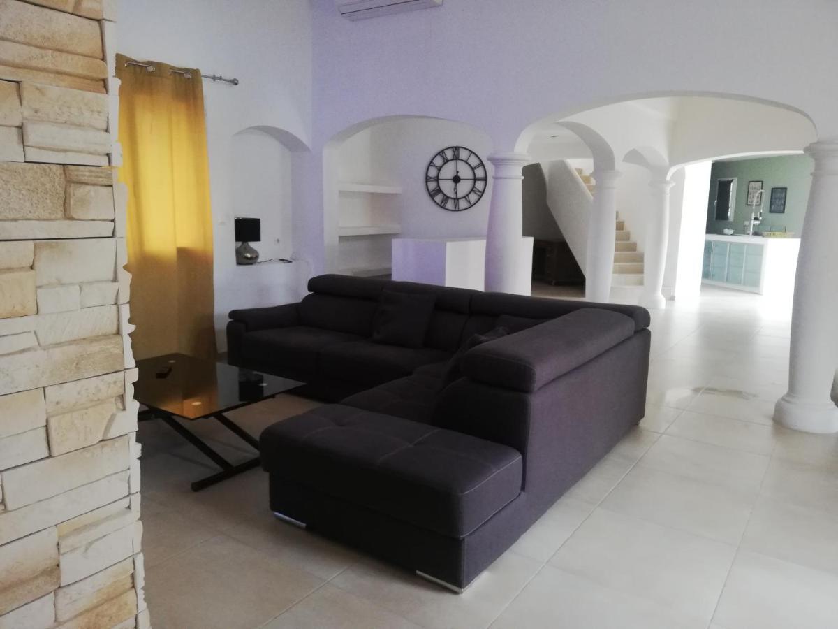 Bienvenue A L Hacienda Villa Magalas Exteriör bild